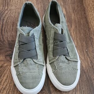 Women's Casual Green Sneakers